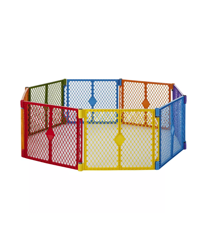 Toddleroo by North States Superyard Colorplay - Puerta independiente de 8 paneles
