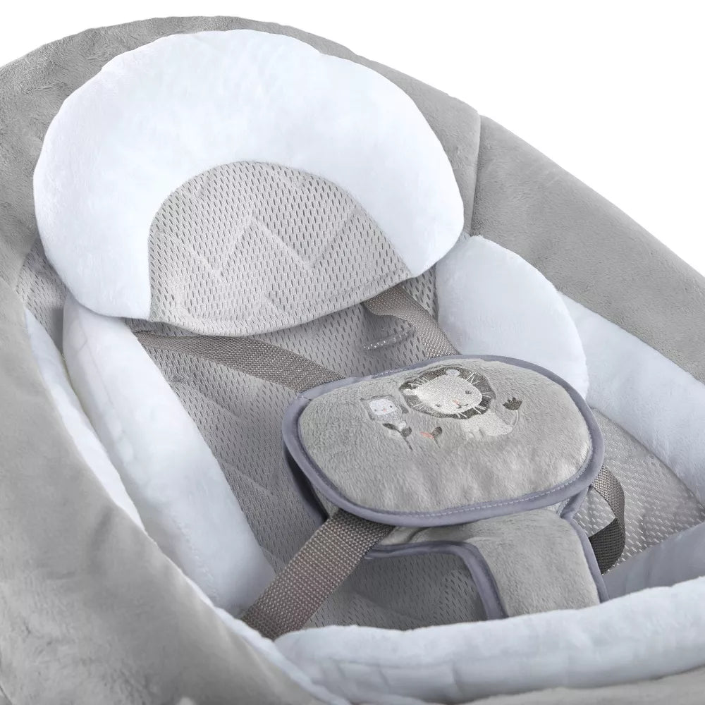 Ingenuity InLighten - Columpio calmante, asiento con vaivén para bebé,  sonidos relajantes, malla ligera - Dakota